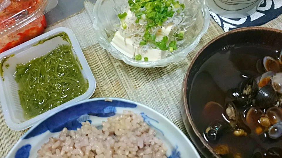 Snapdishの料理写真:めかぶ＆冷奴＆しじみの味噌汁|まぐろさん