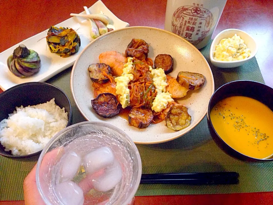 Snapdishの料理写真:Today's Dinner🍴前菜・南瓜の和風ポタージュ・鮭の南蛮 ﾀﾙﾀﾙｿｰｽ|🌈Ami🍻さん