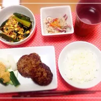 Snapdishの料理写真:ハンバーグの気分( ^ω^ )|はちこさん