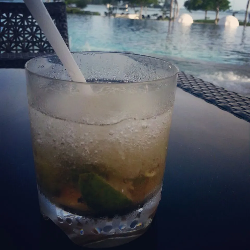 Snapdishの料理写真:Mojito @ pool♪|BUBUさん