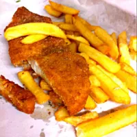 Snapdishの料理写真:Fish n chips|りつこさん