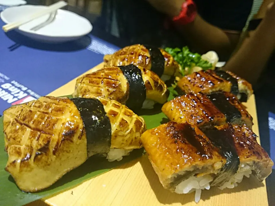 Foei gras sushi & unagi sushi|Giggzee Ariyarさん