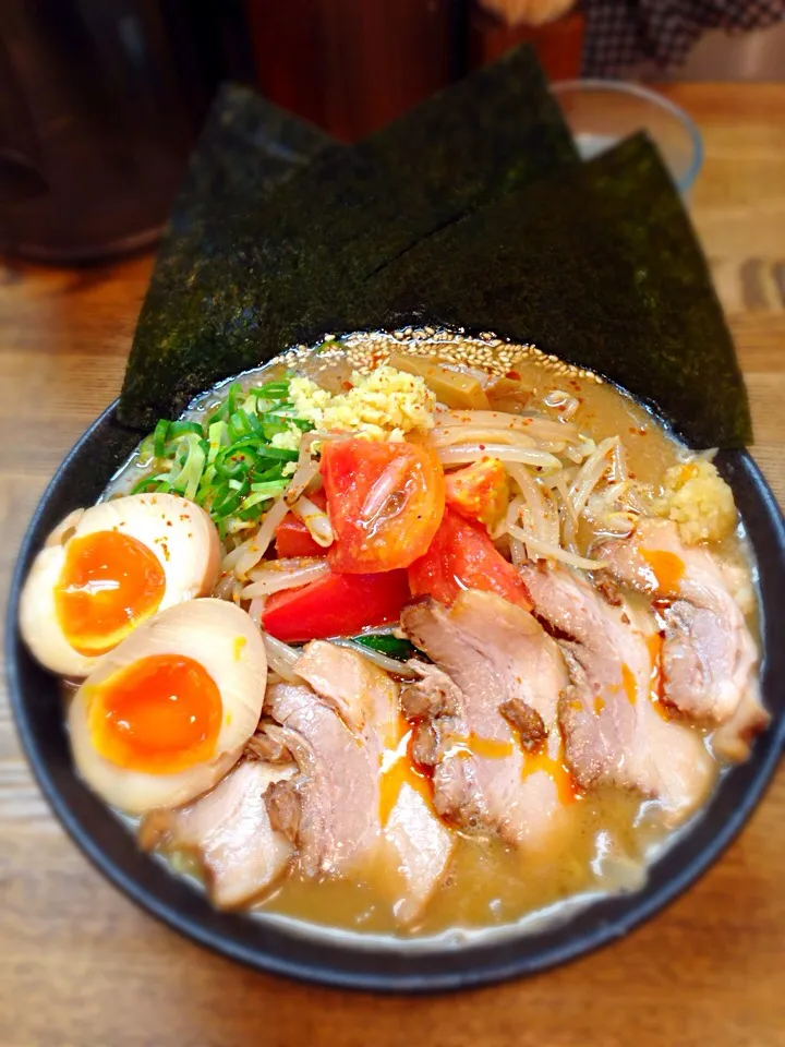 Snapdishの料理写真:味噌ラーメン|Toshihiro Oharaさん