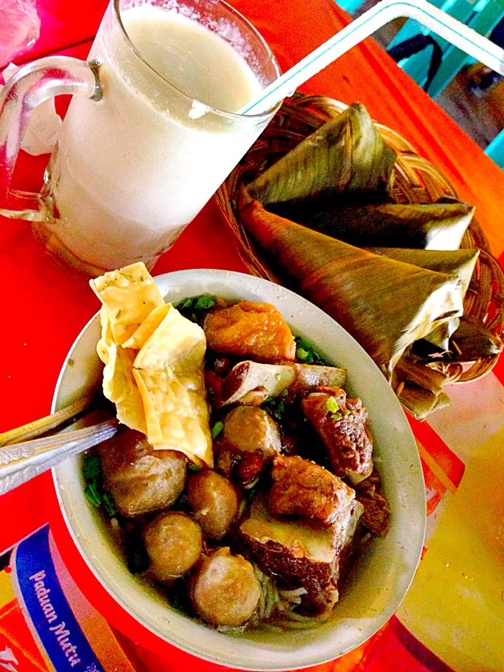 Snapdishの料理写真:Bakso bebalung & pangsit|Er Li Liyaさん