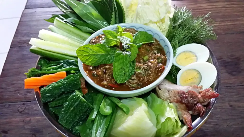 ซุปมะเขือ
Eggplant dip with vegetable|Vientiane Kitchen Sukhumvitさん