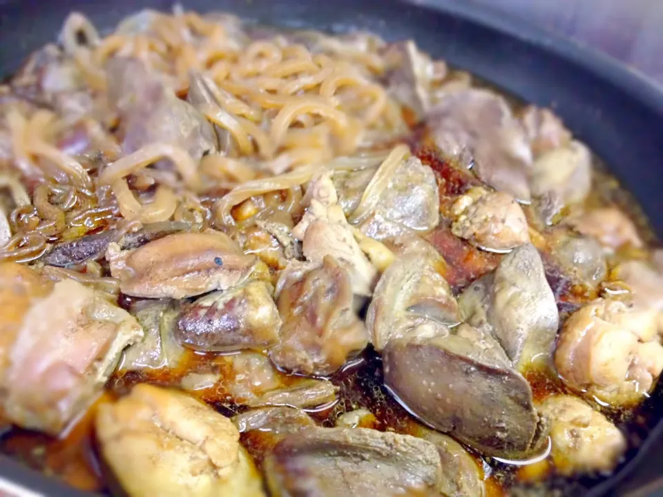 鳥肉もつ煮|炊かれたいオトコ おこん 小栁津さん