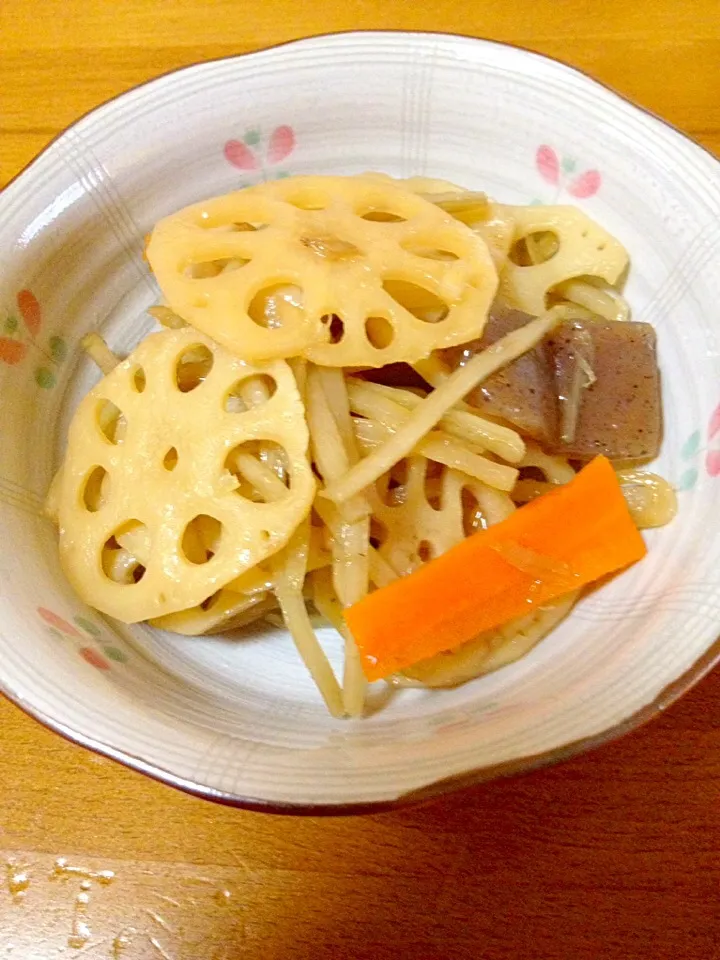 Snapdishの料理写真:レンコンのきんぴら🍚止まらないよ〜|まいりさん