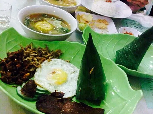 Nasi Lemak|Bambang Budiono Tjioさん