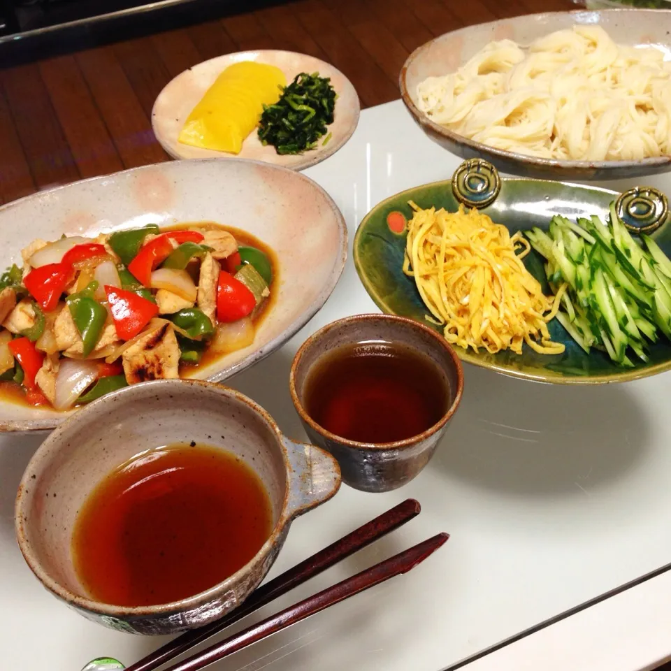 ここで一句。暫くは、素麺続きになりそうだ。字余りっヽ(•́ω•̀ )ゝ✧作り置きの麺つゆ使い切っちゃったのにまた作らなアカンやん。くそぅ。|うさ爺さん