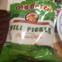 Snapdishの料理写真:Dill pickle chips|adam adamsさん