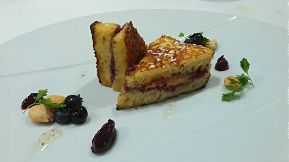 Foie Gras mousse PB&J monte cristo, preserved huckleberries, huckleberry jam, toasted marconas, and truffled honey|TheEffinChefさん