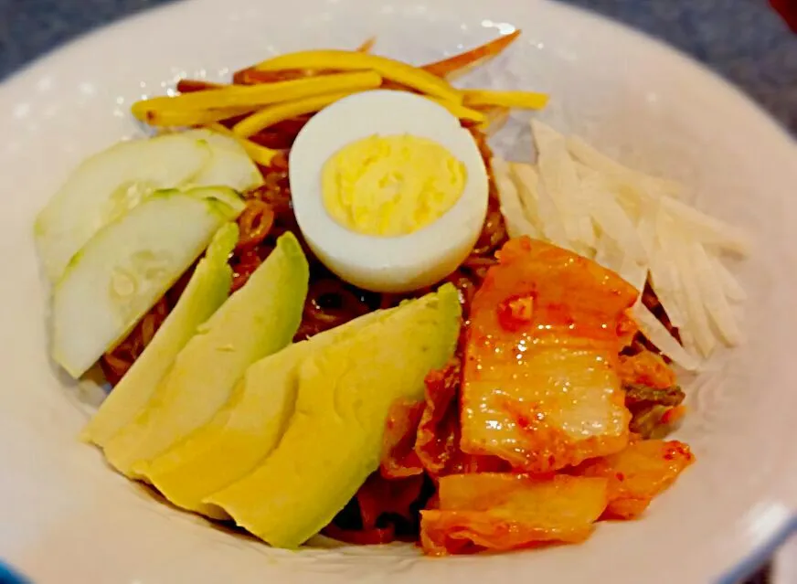 vegetarian bibim naengmyeon|Jiraphon Gさん