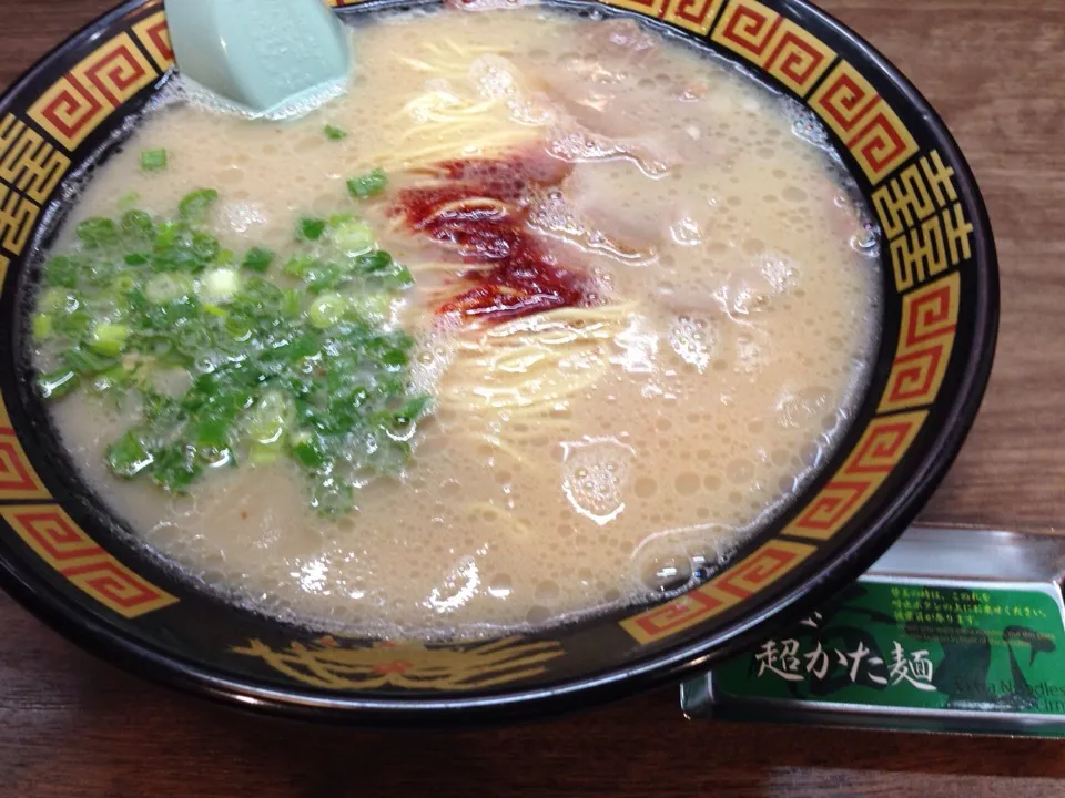 とんこつラーメン＋替玉🍜|まさとさん