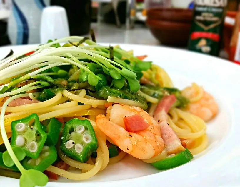 青海苔と夏野菜のスパゲッティ、ワサビ風味|直樹さん