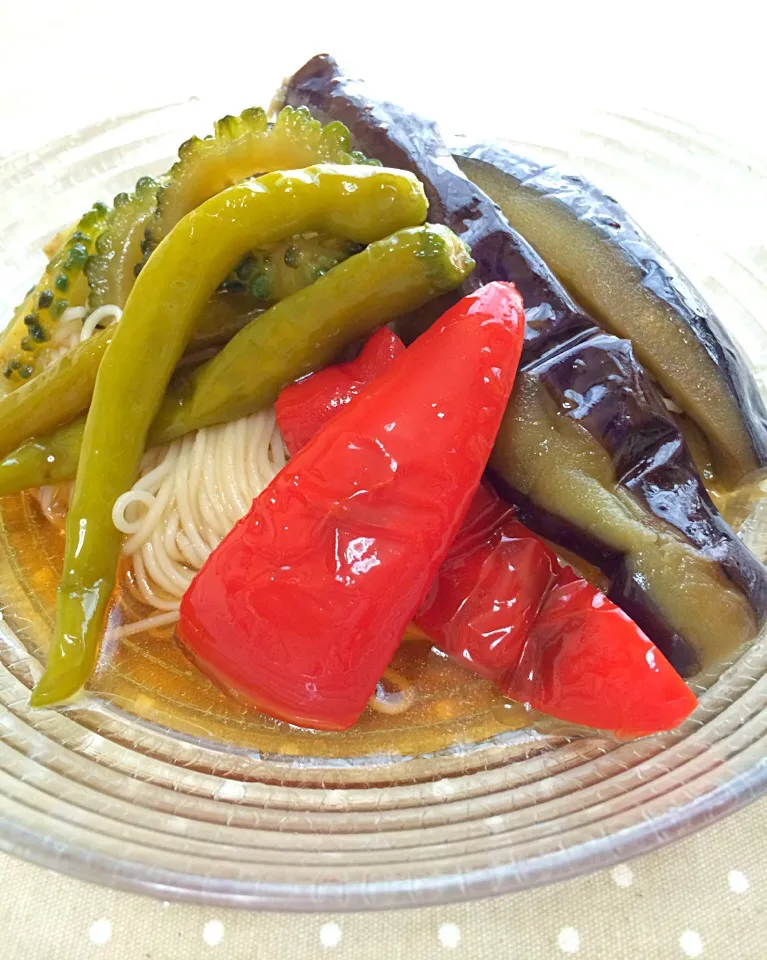 Snapdishの料理写真:夏野菜 焼き浸し素麺ヽ(*^∇^*)ﾉ|ゆかりさん