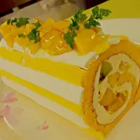 Snapdishの料理写真:トロピカルロルケーキ(*'▽'*)|なのさん