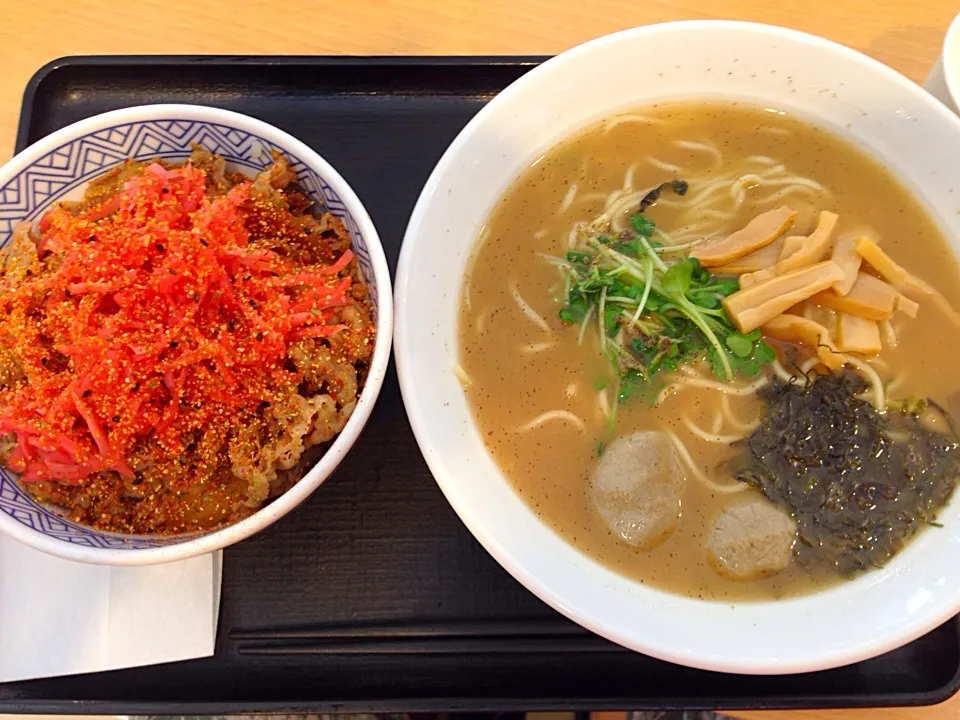 えびす軒のど煮干しラーメンと吉野家の牛丼|リルさん