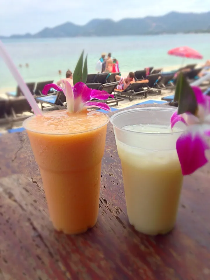 ピニャコラーダとミックスフルーツカクテル🍹|つぼたけちゃん🍷さん