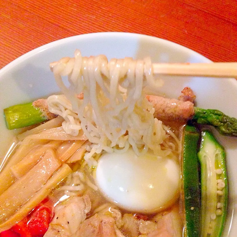 煮干＆トマト出汁のラーメンの麺|黒澤 真生さん