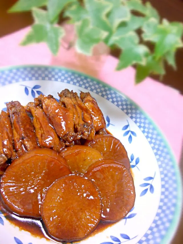 Snapdishの料理写真:chicken wings simmered with brown cane sugar & vinegar!!|和田 匠生さん