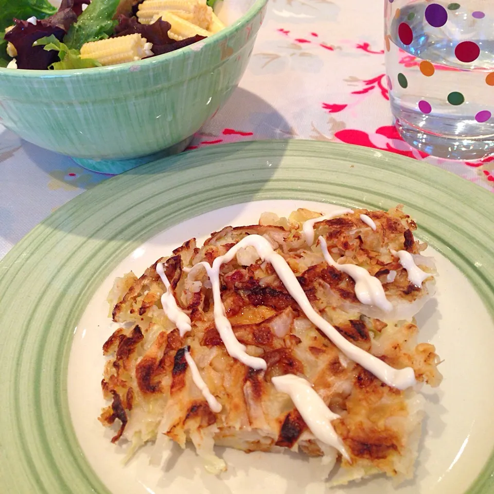 OKONOMIYAKI,Chinese cabbage, salad|Meeさん