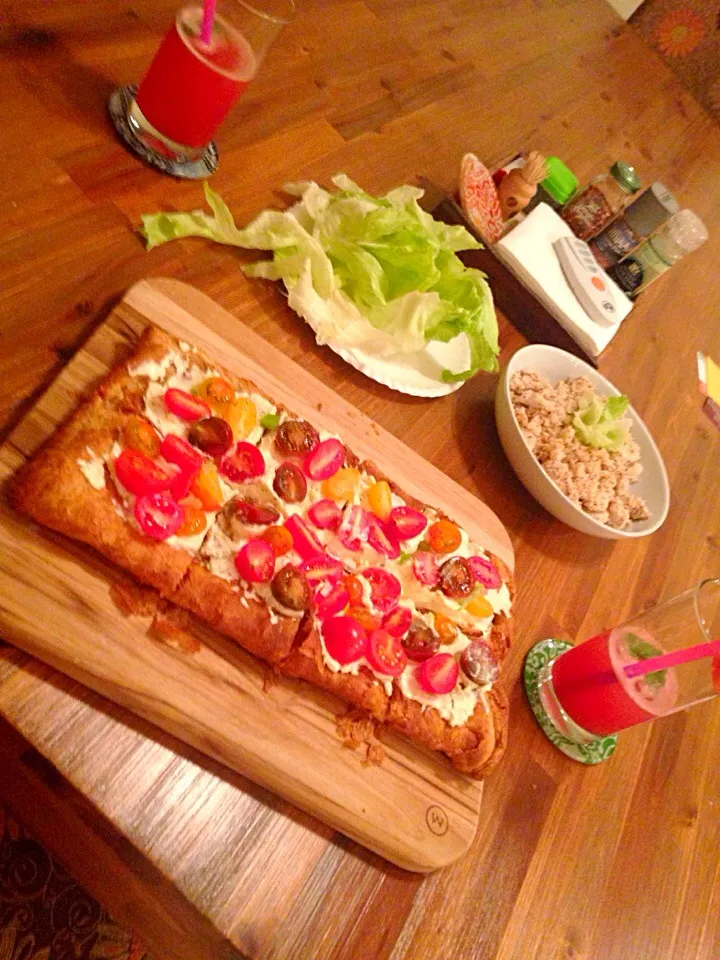 Snapdishの料理写真:Tomato tart and coconut lime lettuce wraps|flavrprofilegrlさん