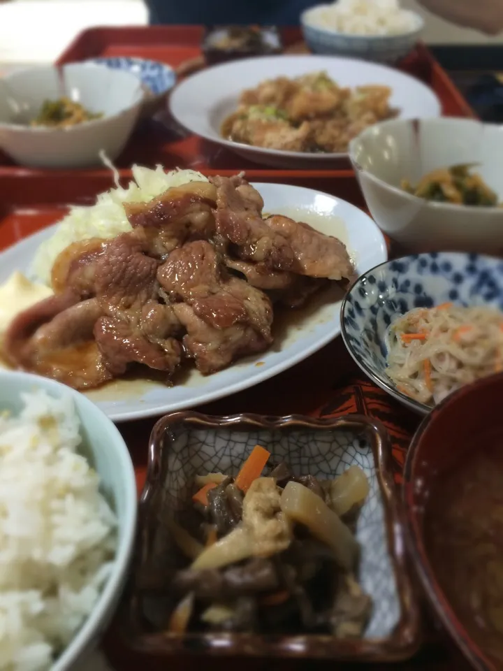 伊藤家のしょうが焼き定食|raku_darさん