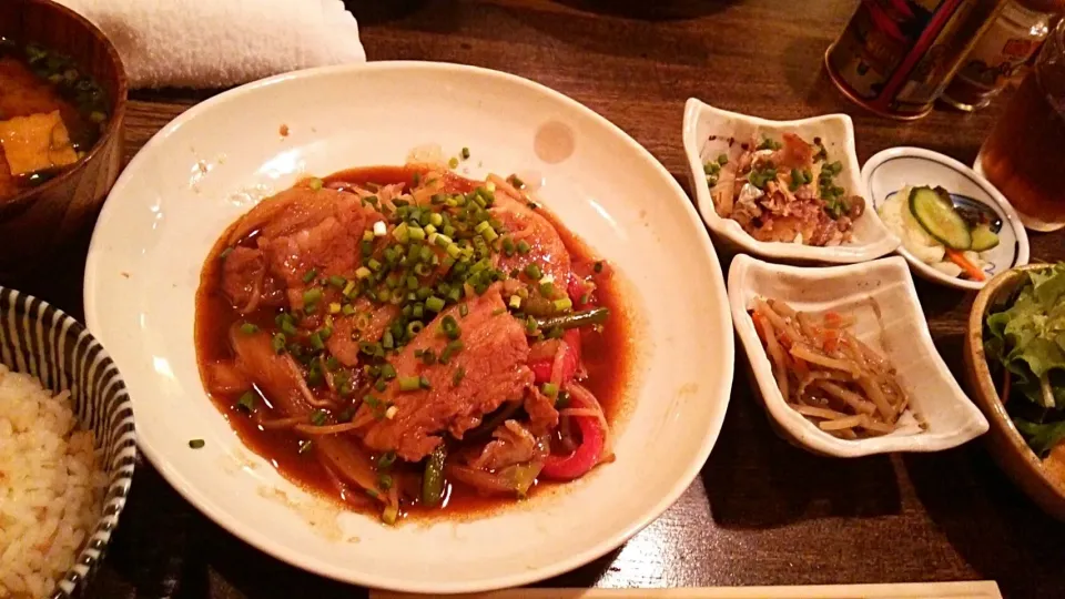 賄い飯♪ 豚肉とキャベツの味噌炒め|Gauche Suzukiさん