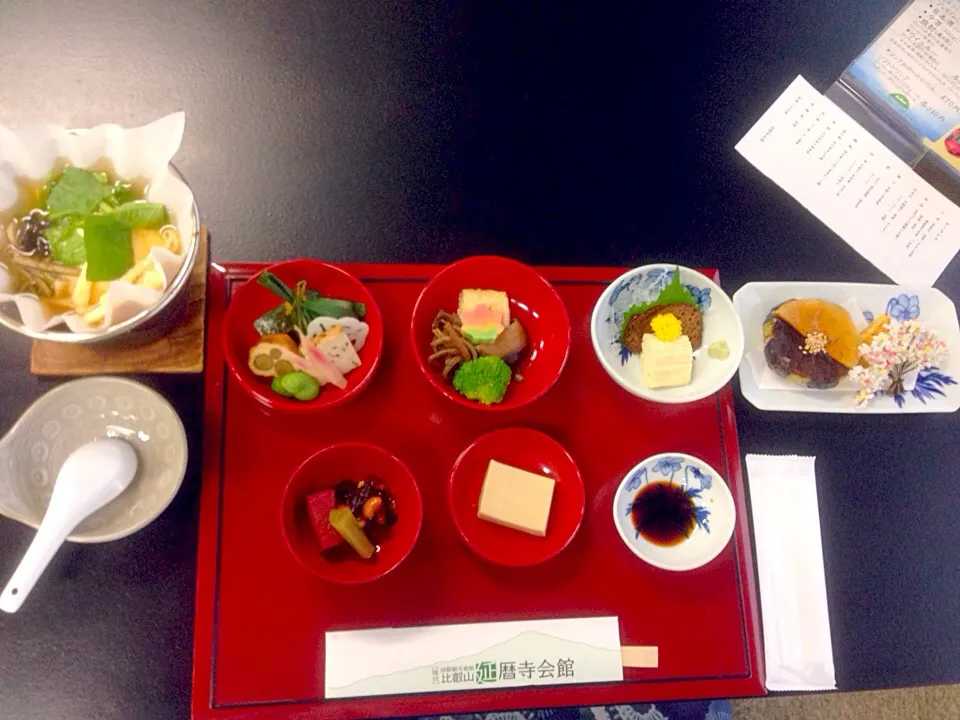 Snapdishの料理写真:お誕生日は精進料理（≧∇≦）my birthday dinner is in traditional temple meal - pure vegetarian dish!|Tanuさん