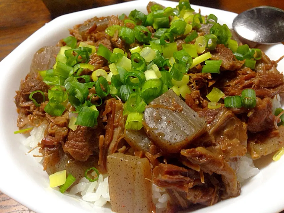 Snapdishの料理写真:ぼっかけ丼|はっちぃさん