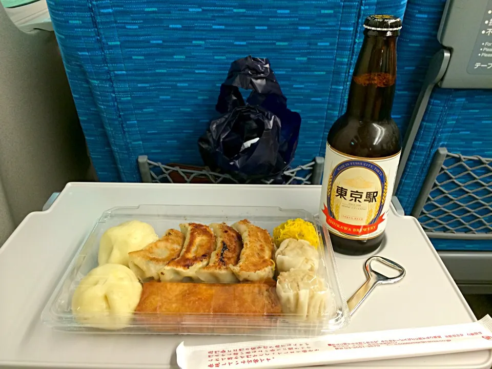 東京駅ビールと点心詰め合わせ弁当！|さらば広島の長きまつげ(東京なう)さん