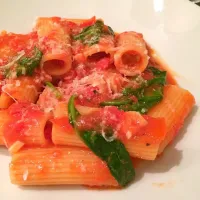 Rigatoni with fresh tomato and basil from the garden|gina clarkeさん