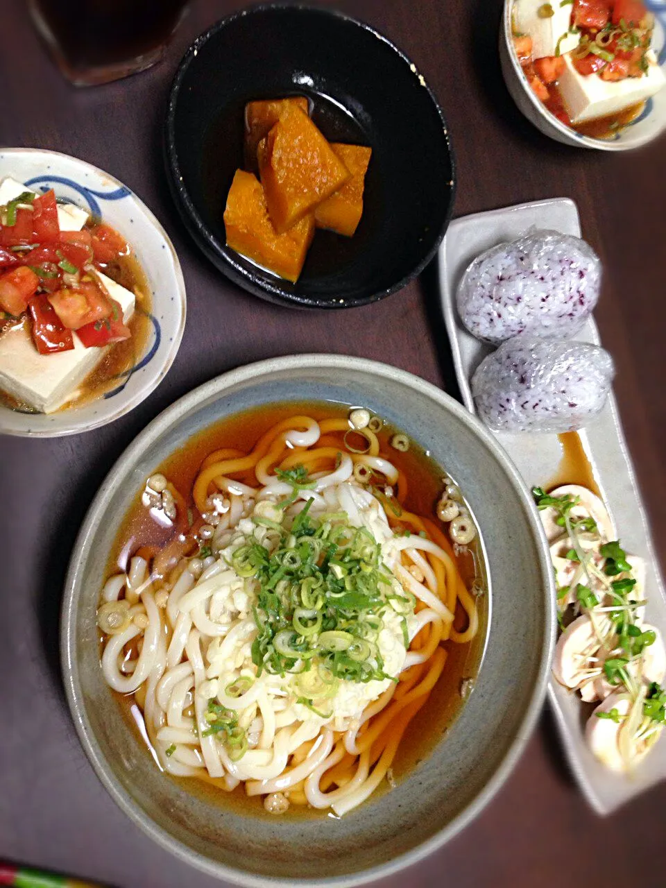 『ざるうどん、鶏ハム、トマトの冷奴、かぼちゃ煮』#さっぱりメニュー|細井栄里さん