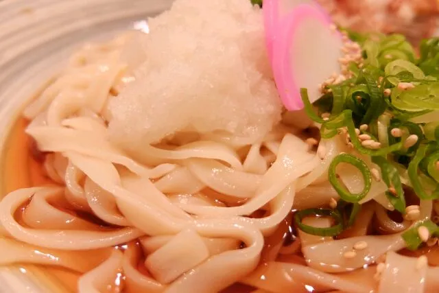 名古屋名物きしめん！コシがあって、お味もさっぱり♪美味しかった～(*^^*)|深夜特急fさん