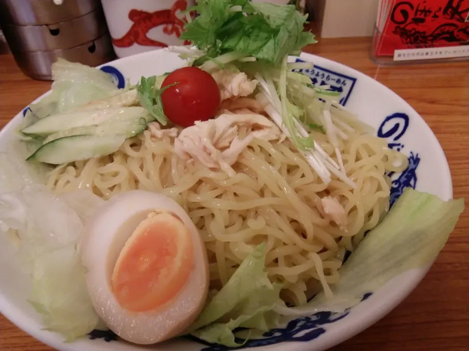 Snapdishの料理写真:昼食に、風風ラーメンの冷やし中華・梅。|東京ライオンズさん