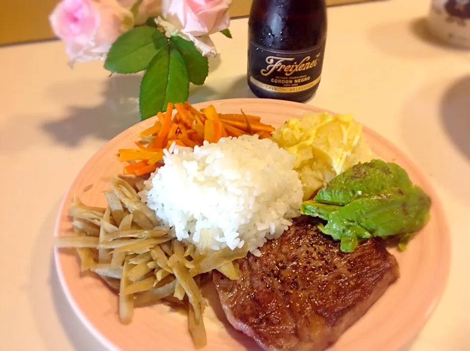 Snapdishの料理写真:がっつり和牛ステーキ丼|Ryu-ren Suzukiさん