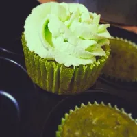 Snapdishの料理写真:Pandan Cupcake|Rainy Acklesさん