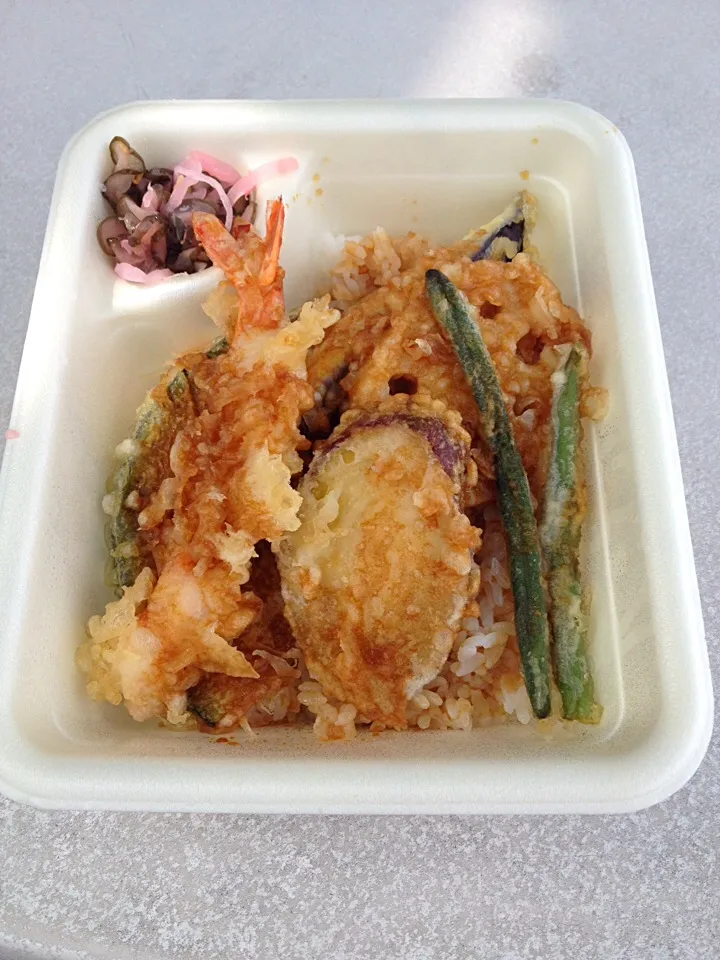 Snapdishの料理写真:天丼弁当|Runaさん