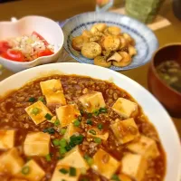 Snapdishの料理写真:麻婆豆腐、エリンギのバター醤油炒め、ネギだれトマト|ヨシコさん