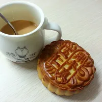 Moon cake and Bubble tea.|jumingyeさん