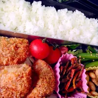 Snapdishの料理写真:肉じゃがコロッケ弁当|みーさん