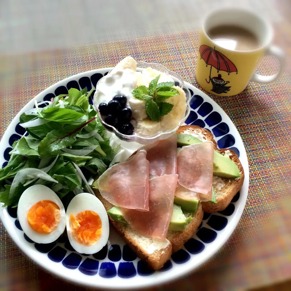 今日の朝ごはん|ぺんぎんさん