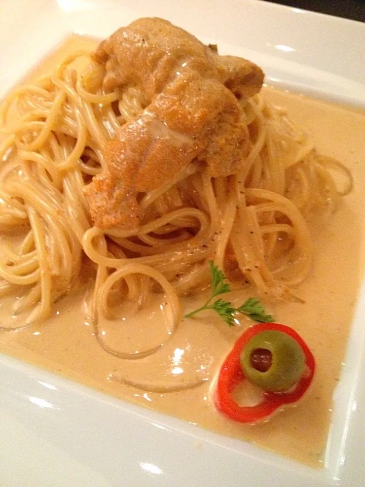 Snapdishの料理写真:Uni cream pasta|Ariz Guzmanさん