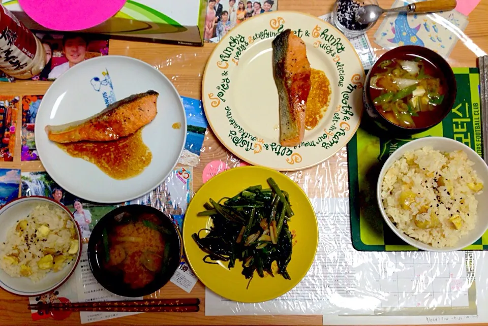 栗ご飯、空芯菜炒め、鮭のムニエル、お豆腐とネギのお味噌汁|Yukaさん