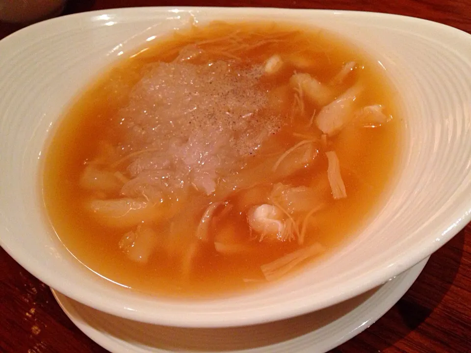 Fresh fish maw and bird nest soup|Obeoom Jumsai Na Ayudhyaさん