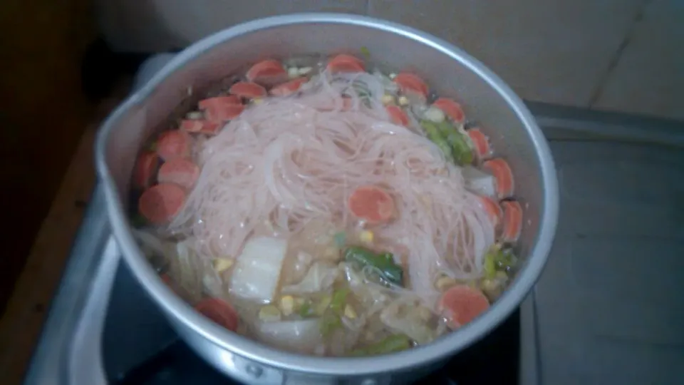 sop bihun sosis|Ine Rossy Lienさん