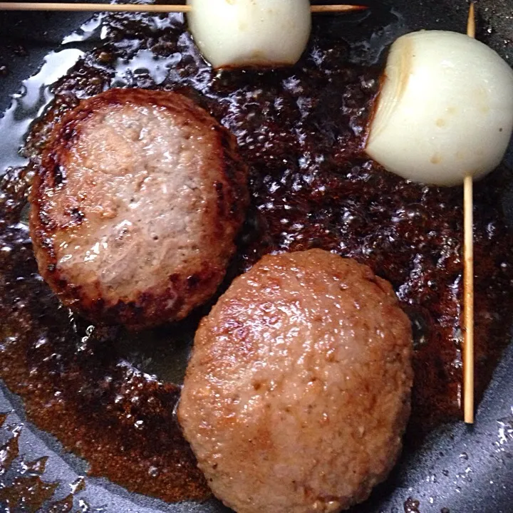 ふっくら照り焼きハンバーグと玉ねぎ|あやにん食堂さん