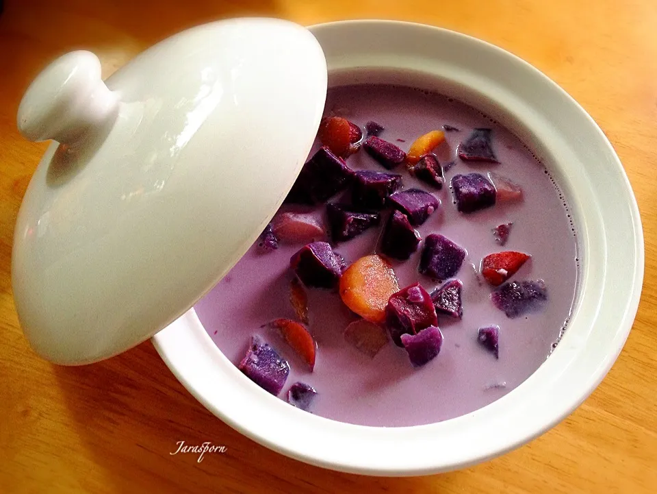 Purple Sweet Potato in Rice germ milk : บวดมันสีม่วงในน้ำนมจมูกข้าว|Jaraspornさん