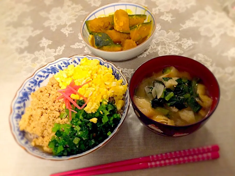 Snapdishの料理写真:鶏そぼろ丼！|りえさん