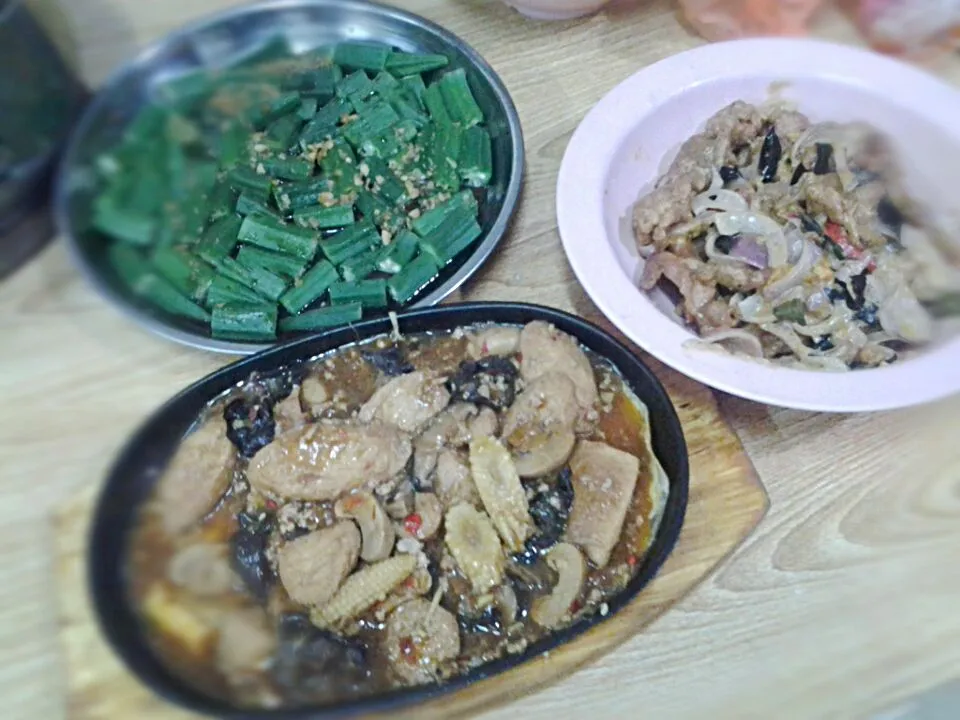 铁板豆腐＆清蒸羊脚豆＆咸蛋鸡(*¯︶¯*)|May May  ฅ(̴๑ºัڡºั๑̴)คさん